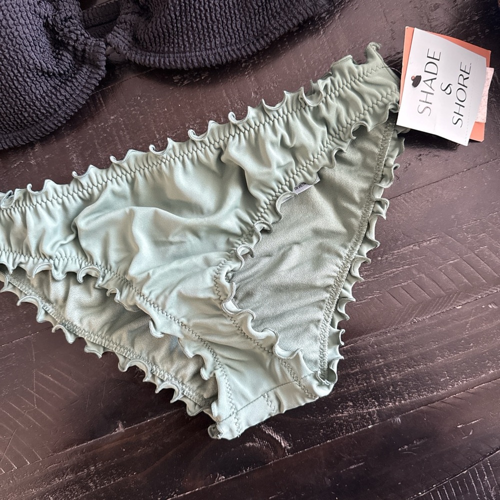 Bikini Set - Picture 4 of 6